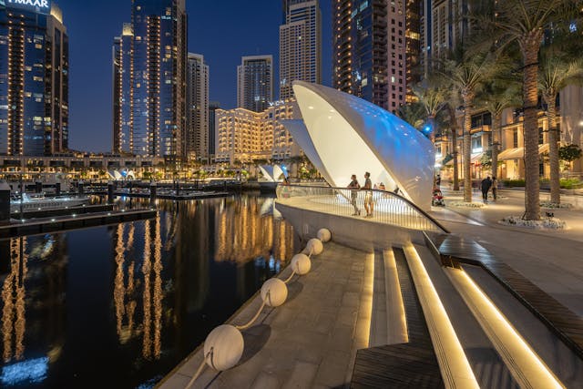 Dubai Creek Harbour: Lighting emphasizes the connection between people and the marina&apos;s historical waterfront.