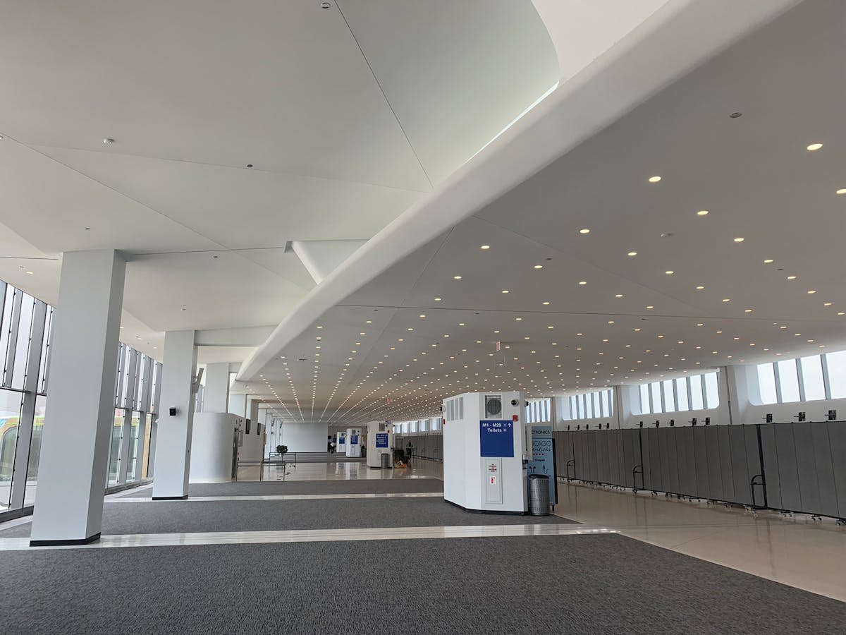 Chicago Lightworks helped Schuler Shook find the right products to illuminate the signature vaulted space at Chicago&rsquo;s O&rsquo;Hare International Aiport Terminal 5 Extension.