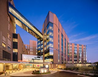 Entrance, Critical Care Building, Cincinnati Children&apos;s Hospital Medical Center